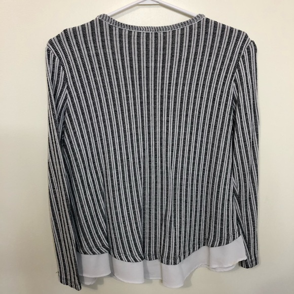 Zara’s grey and white long sleeve - Picture 3 of 3